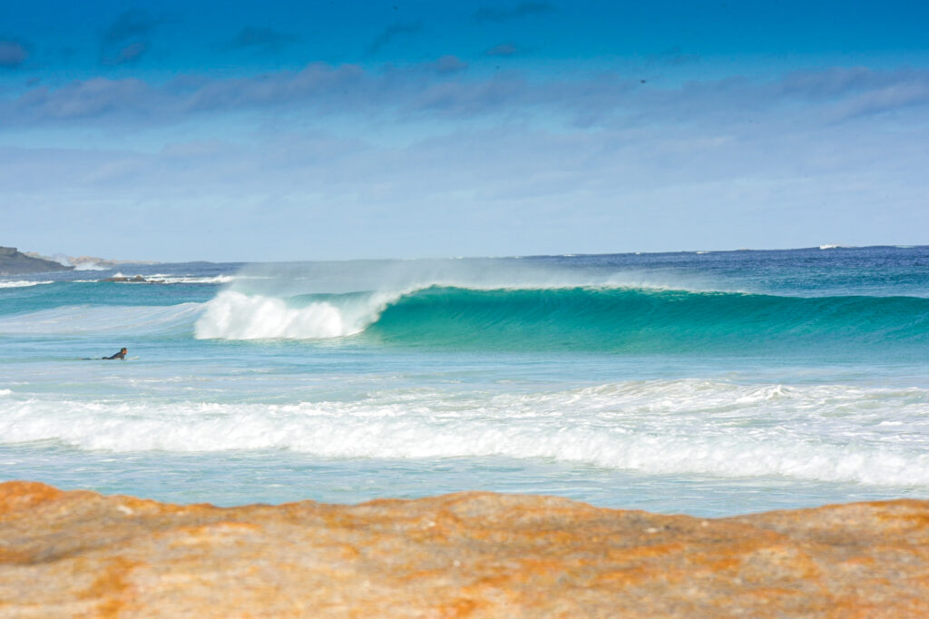 perfect waves Redgate - Margaret river western Australia