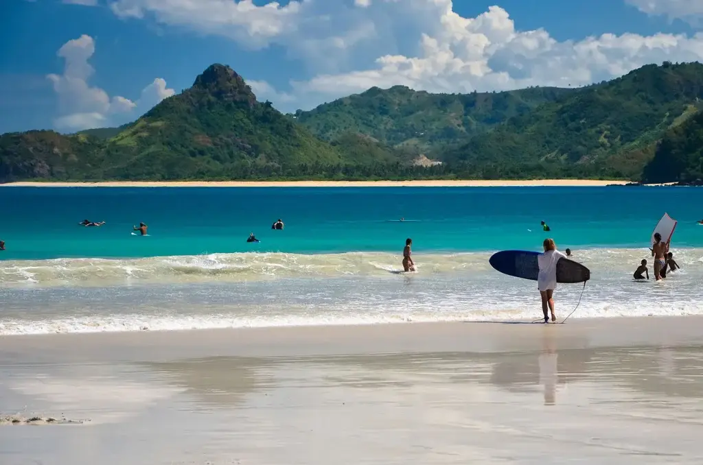 Seling Belanak beginners surf spot lombok